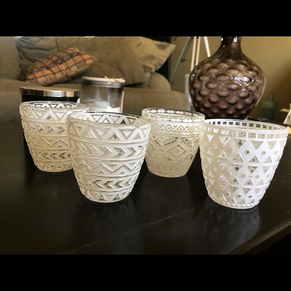 🕯4 Votive Etched Candle Holders